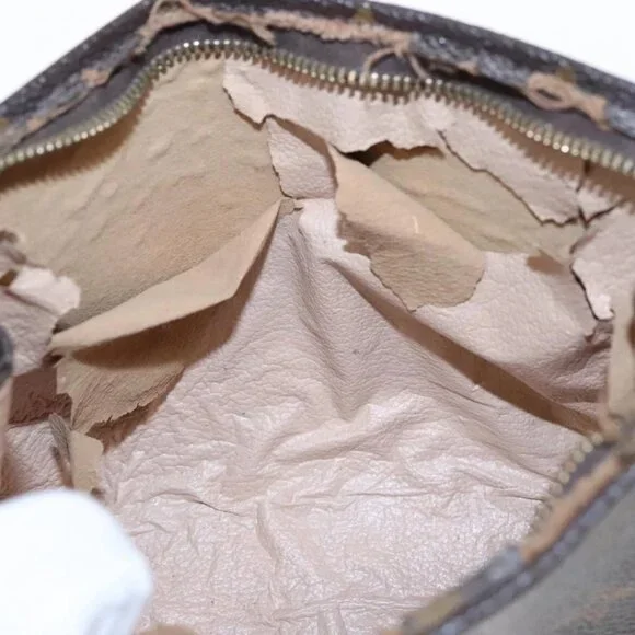 LOUIS VUITTON Monogram Poche Toilette 19 Pouch M47544 LV Auth 94101 - Picture 12 of 16